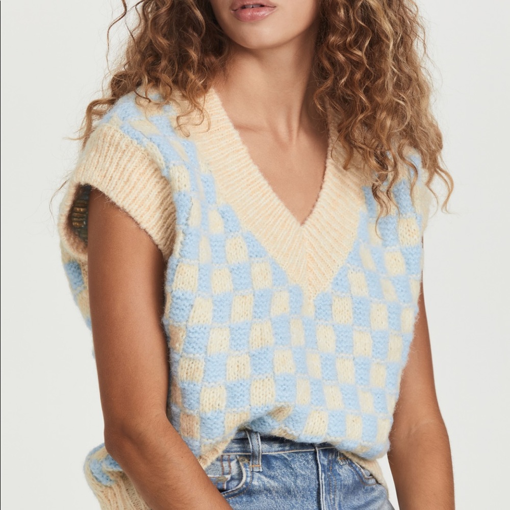 Checker knit vest
